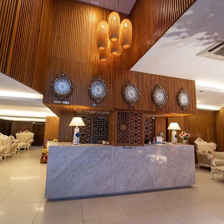 The White Hotel 8A Thai Van Lung Ciudad Ho Chi Minh  Exterior foto
