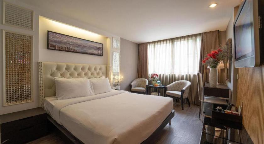 The White Hotel 8A Thai Van Lung Ciudad Ho Chi Minh  Exterior foto