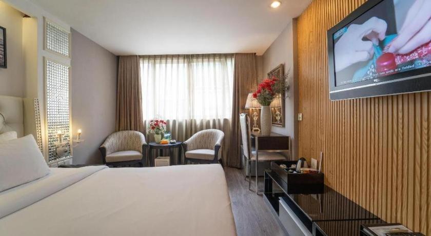 The White Hotel 8A Thai Van Lung Ciudad Ho Chi Minh  Exterior foto